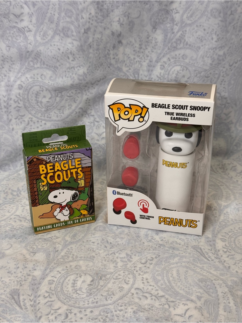 Funko Pop! Beagle Scout Snoopy True Wireless Earbuds & Playing Cards